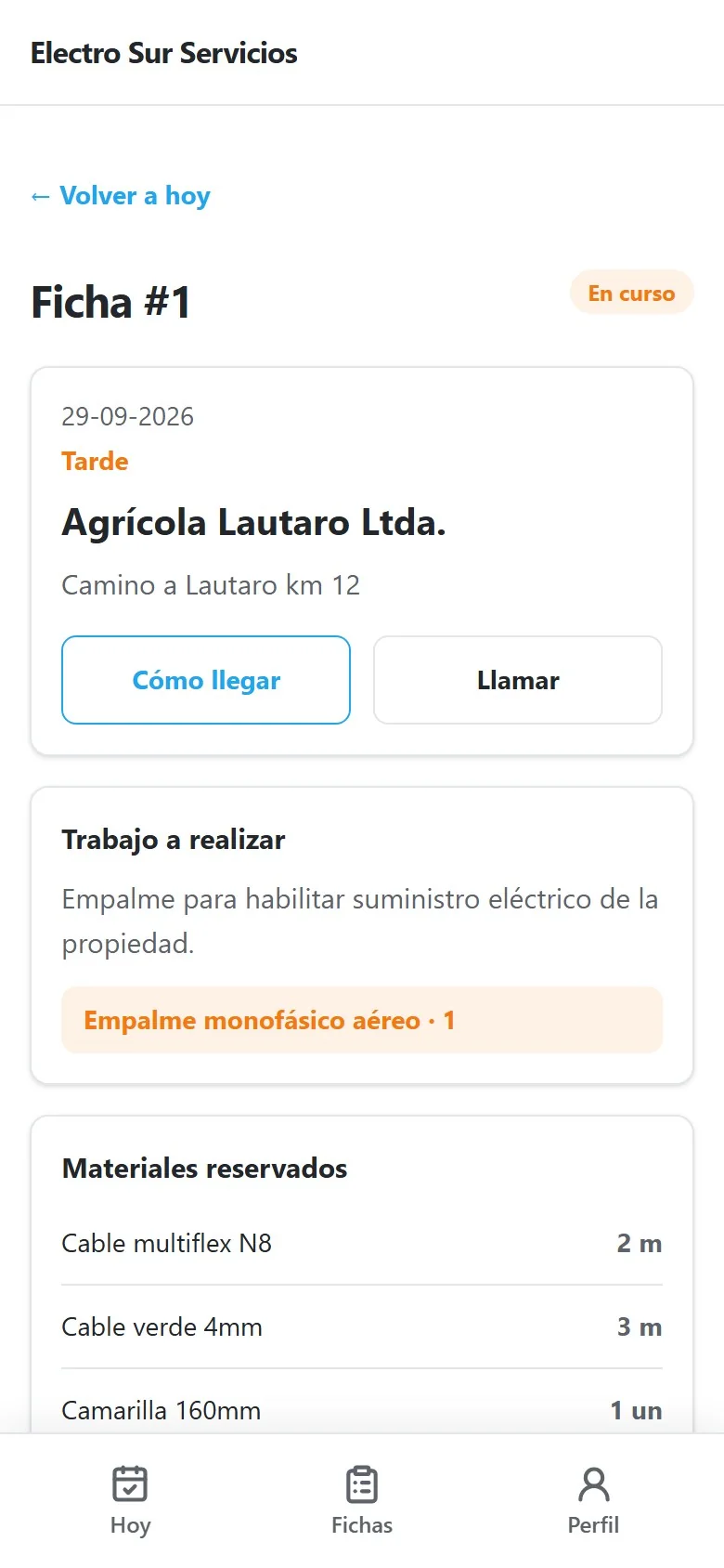 Celular del técnico: ficha de trabajo con dirección, botones para llegar y llamar, y materiales reservados